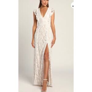 Lulus- wedding dress lace and ruffle size Medium